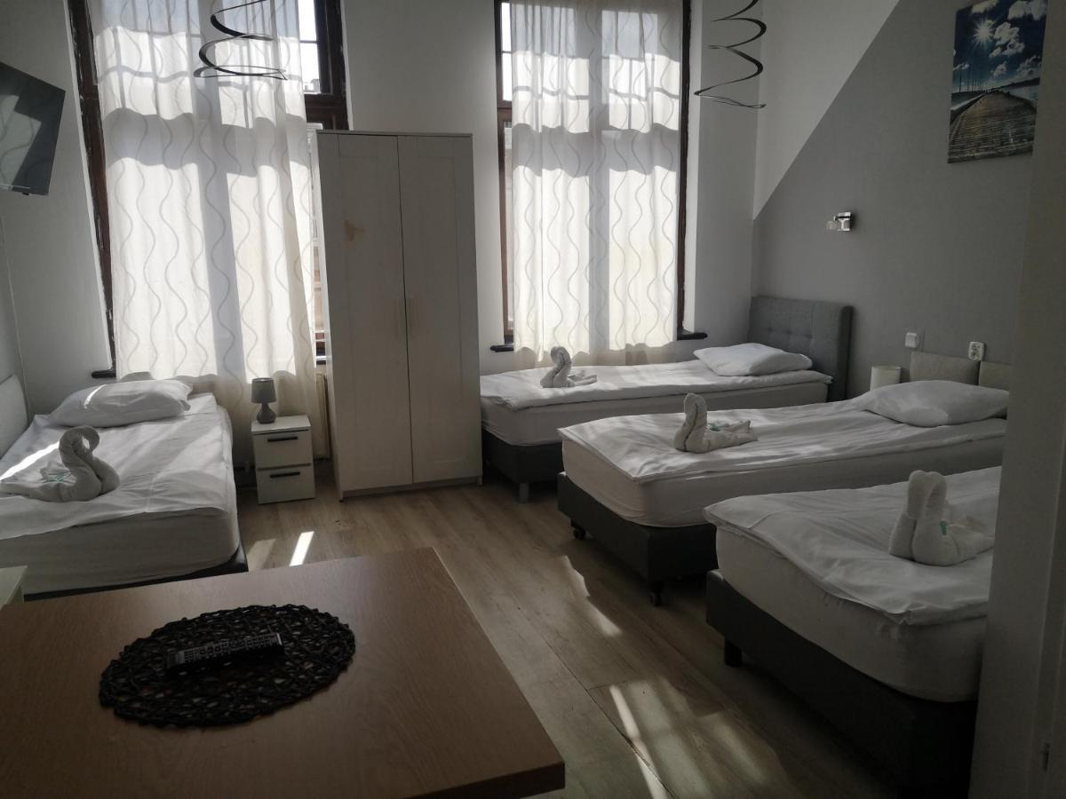 Hostel Central
