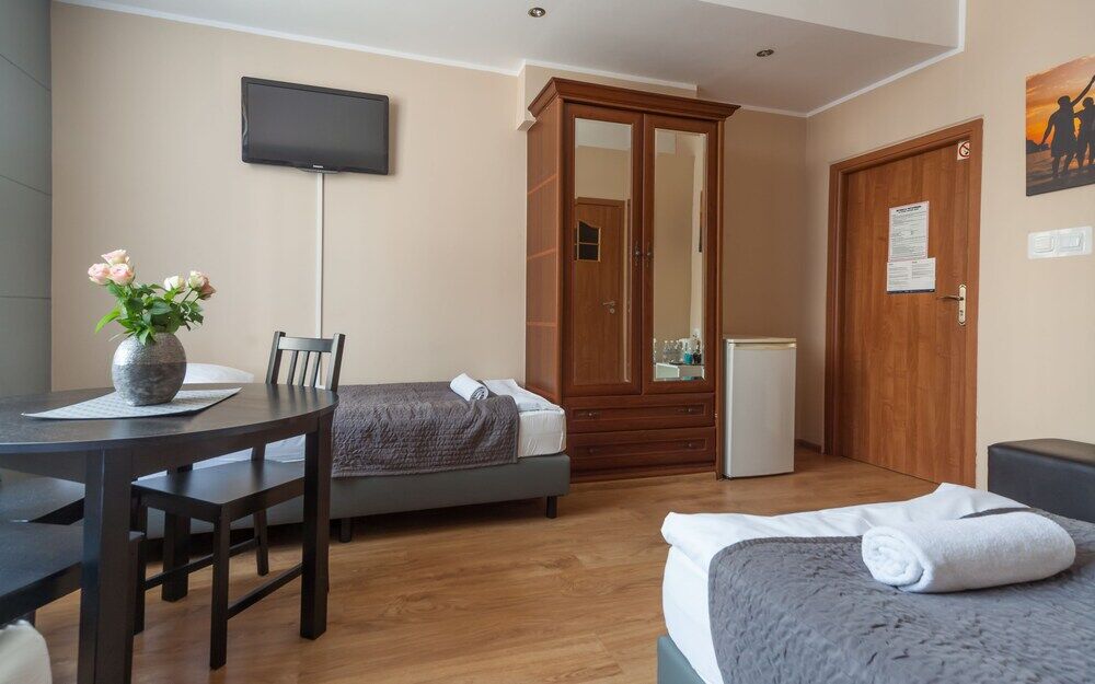Central Hostel *